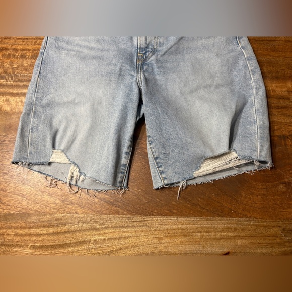 Levi's Premium Womens Ribcage Bermuda Jean Shorts High Rise Cut Off Blue Size 25 - Picture 6 of 6